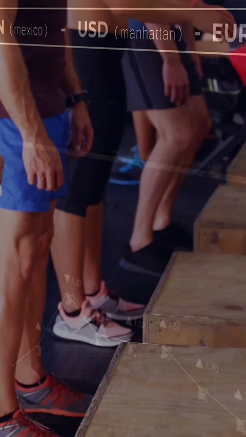Vertical video: Gym team stepping on boxes, step starting press into squat for Stock Footage 333513661