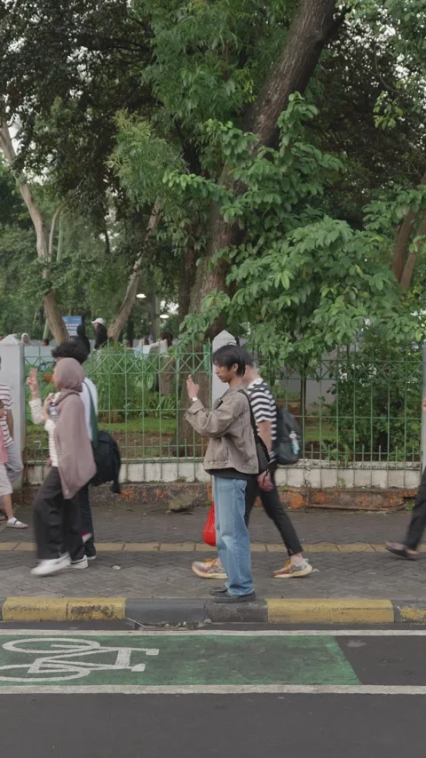 Vertical video - Jakarta Streets Stock Footage 330511897