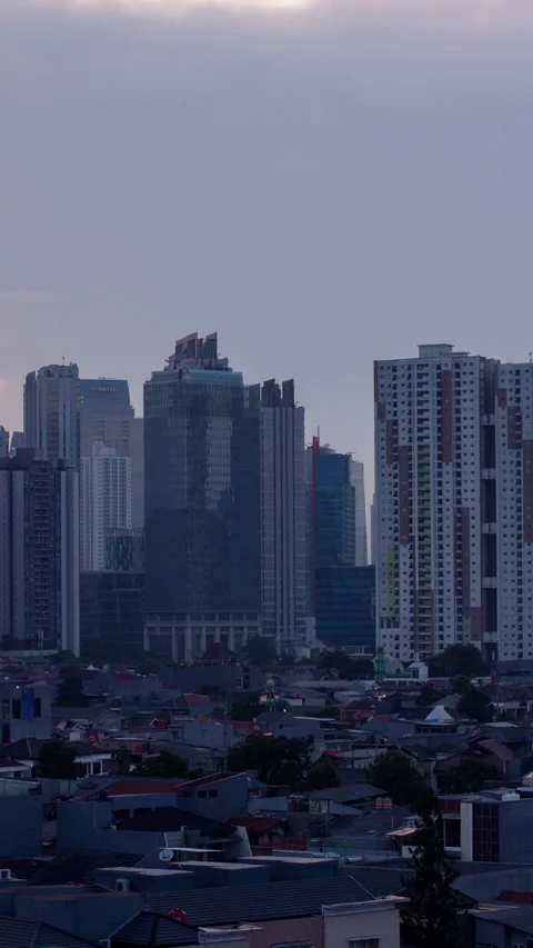 Vertical video - Jakarta Sunset Timelapse Stock Footage 280132000