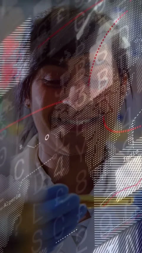 Vertical video: Lab scientist after cue pipetting for analysis with data overlay Stock Footage 334602688