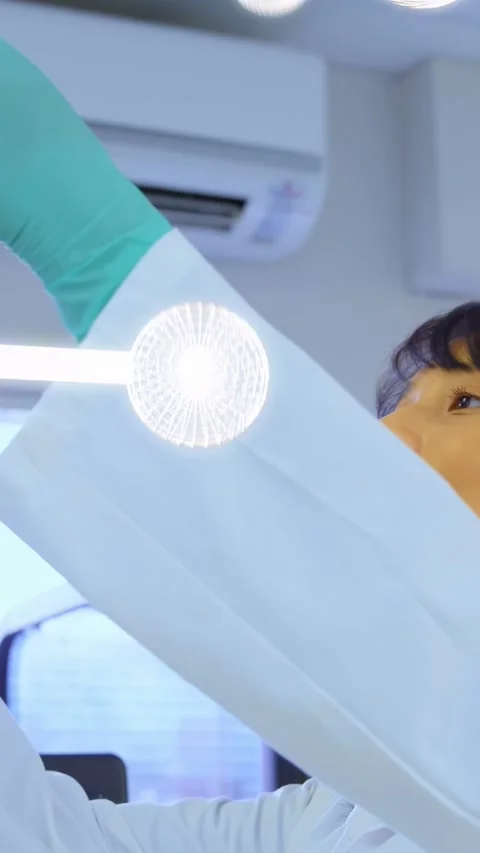 Vertical video: Lab tech reaching sample on shelf, checking as molecular overlay Stock Footage 335264091