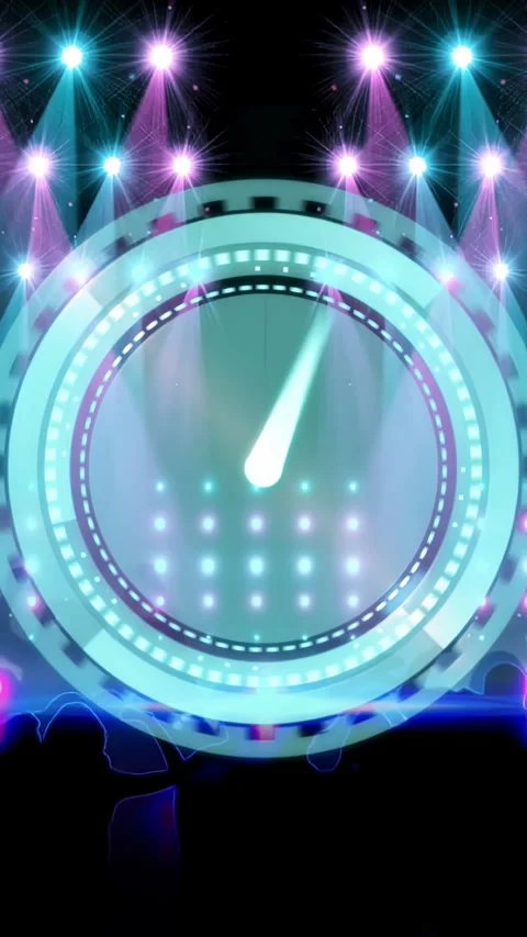 Vertical video: Light cue starting timer hand sweeping rings pulsing crowd Stock Footage 328448627