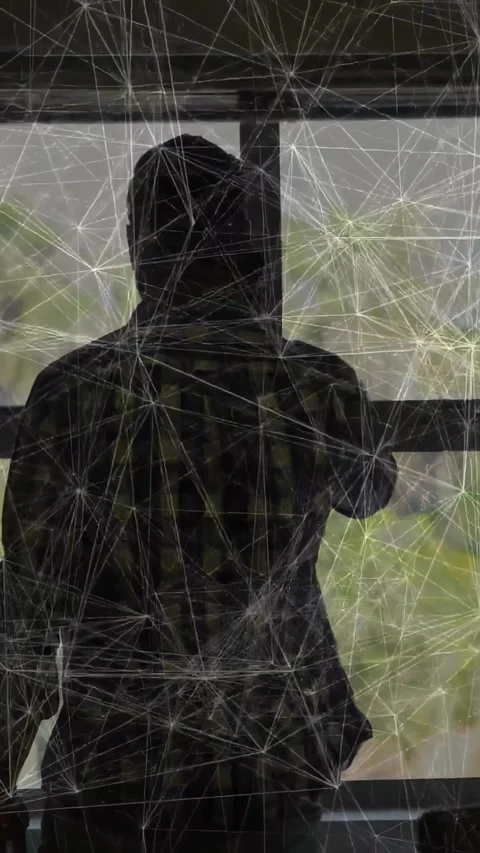 Vertical video: Man receiving call, holding phone to right ear and handling Vidéo 330306150