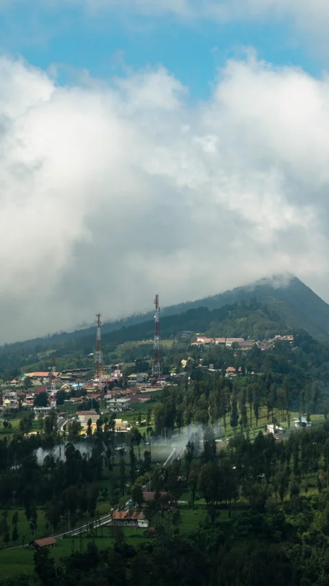 Vertical video - Mount Bromo Clouds Timelapse Stock-Footage 280368422