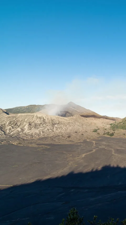Vertical video - Mount Bromo Timelapse Stock-Footage 280368381