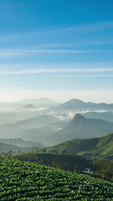 Vertical video - Mountain Day Timelapse Stock-Footage 280380477