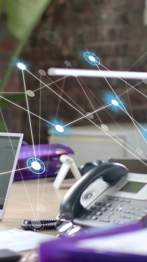 Vertical video: Node popping on laptop starting network spreading past phone, Stock Footage 335802696