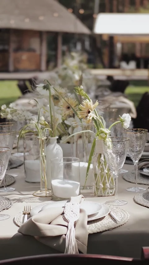 Vertical video. Outdoor dining table, perfect for weddings or large celebrations Stock Footage 308633336