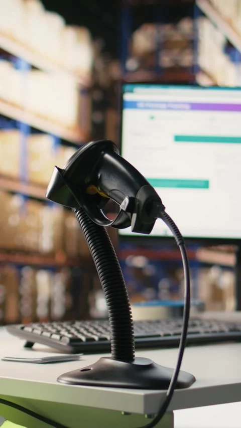 Vertical Video Package tracking software system follows the parcels shipped via Video stock 312650412