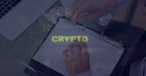 Vertical video: Pen poised man drafting crypto notes on clipboard at desk in 스톡 동영상 331161513