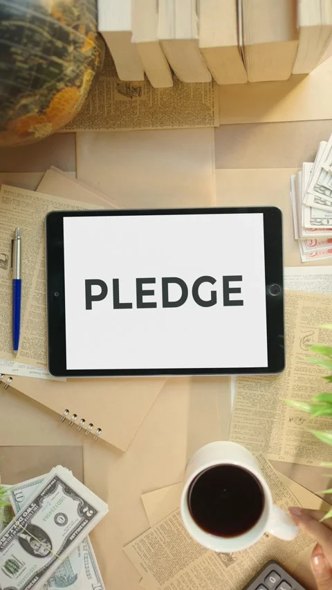VERTICAL VIDEO OF PLEDGE DISPLAYING ON FINANCE TABLET SCREEN Stock Footage 308092015