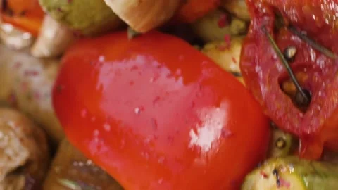 Vertical video. Portion of grilled sausages on pita bread with baked zucchini Stock-Footage 267289844
