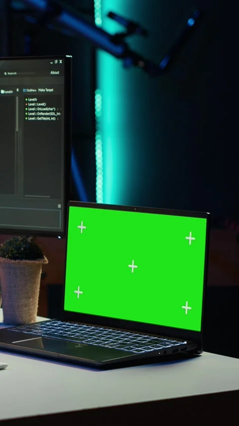 Vertical video Programmer using green screen laptop to secure company servers Video stock 283507762