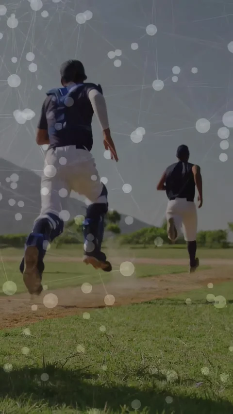 Vertical video: Runner starting sprint team joining catcher closing bokeh on Stock Footage 331166865