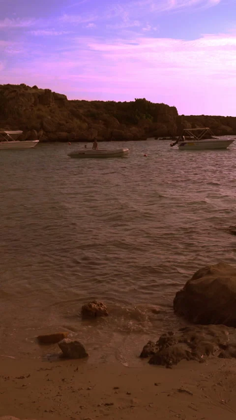 Vertical video, Seaside 動画素材 292136264