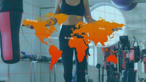 Vertical video: Shot rising showing woman jumping rope for cardio, orange map Vidéo 334040869