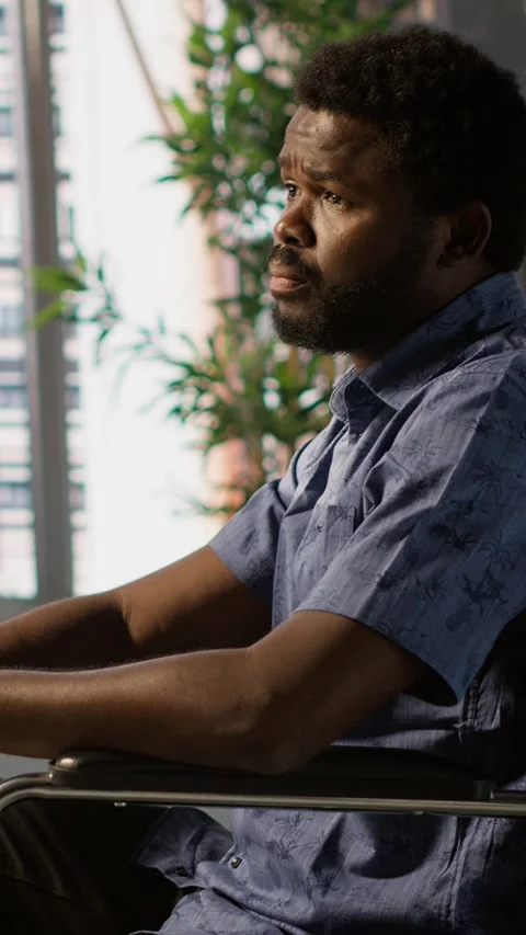 Vertical video Software technician with disability in inclusive workplace Stock Footage 319473617