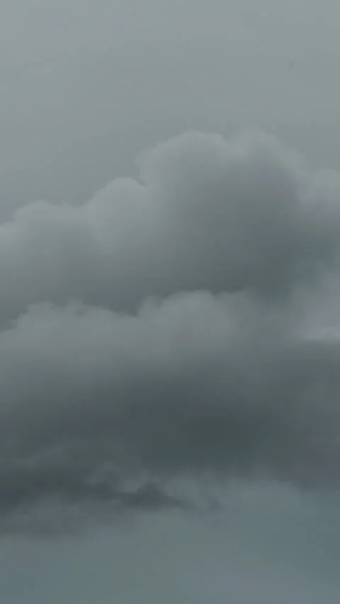 Vertical video - Storm Clouds Video stock 331150089