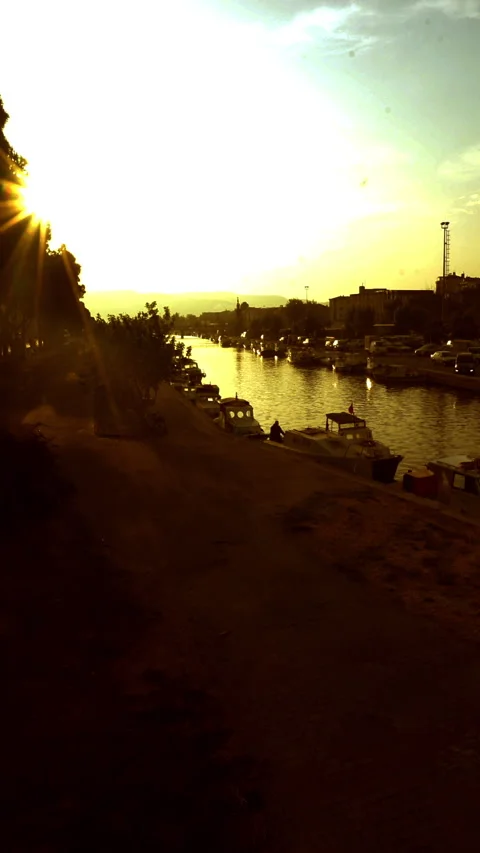 Vertical video, Sunset over the stream Stock Footage 295197720