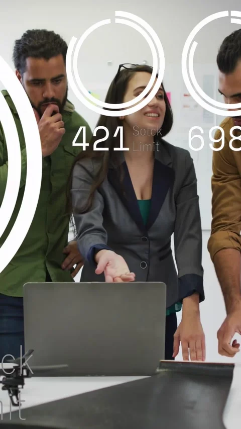 Vertical video: Team leaning into laptop causing HUD while woman guiding men on Stock Footage 334546728