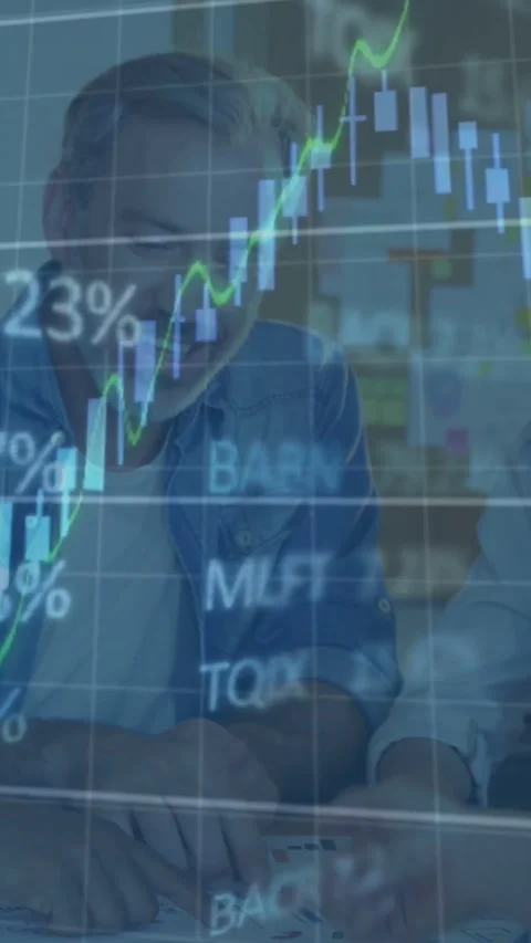 Vertical video: Team pointing at docs, causing market charts to rise then fall 스톡 동영상 334601147