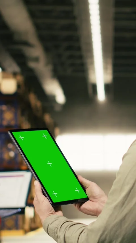 Vertical Video Vertical mockup screen on tablet near warehouse staff in Stock Footage 333091404