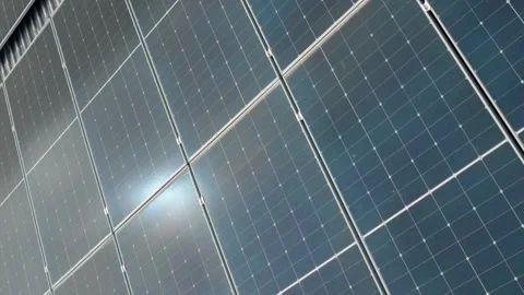 Vertical video. View from the air. Flying over photovoltaic solar panels on the Stock-Footage 273617444