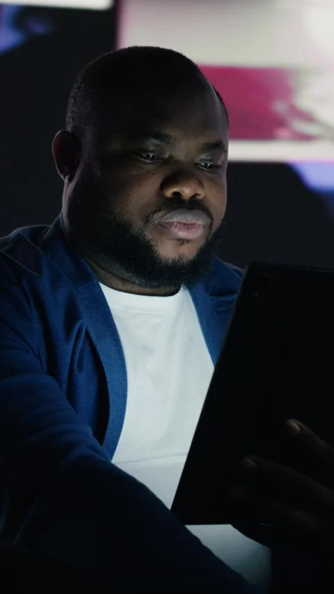 Vertical Video Visual concept of digital dependence as black individual faces 스톡 동영상 312122725