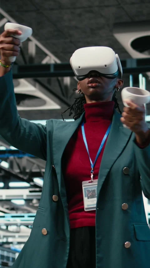Vertical video VR headset gear, AR simulation and system administrator in data Stock Footage 329713563
