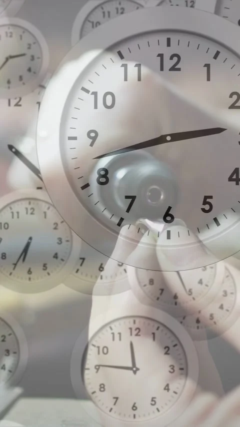 Vertical video: Watchmaker bringing loupe, turning screw to repair timepiece Stock Footage 334704982
