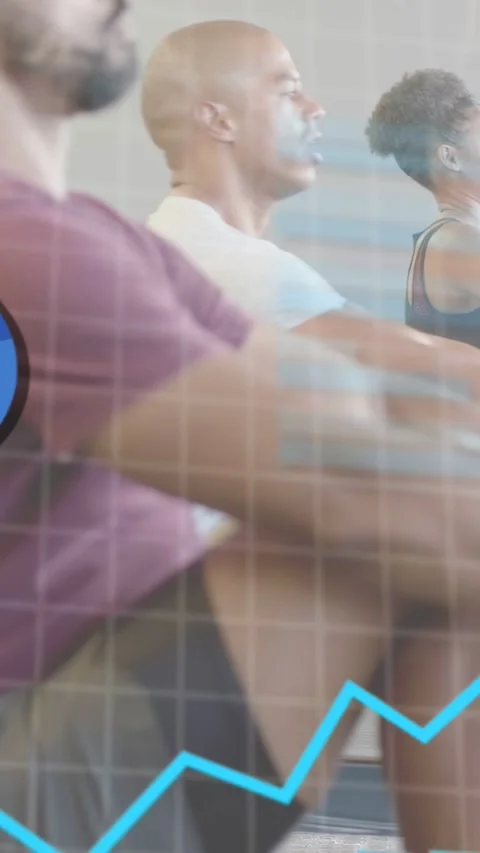 Vertical video: Woman pulling handle and rowing, driving bar chart tracking Stock Footage 332644925