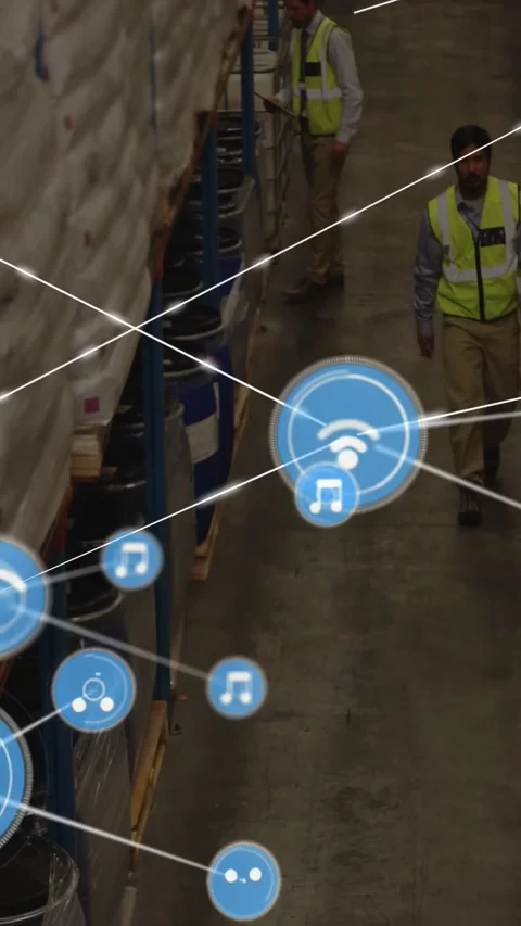 Vertical video: Worker scanning racks, blue AR node appearing and forming 스톡 동영상 329962034