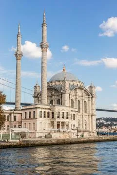 Vertical View of Buyuk Mecidiye Mosque and Bosphorus Bridge Фото
