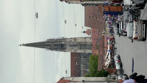 Vertical view of the Dome of St. Peter seen from the Stadtamhof in Regensburg Stock Footage 115933634