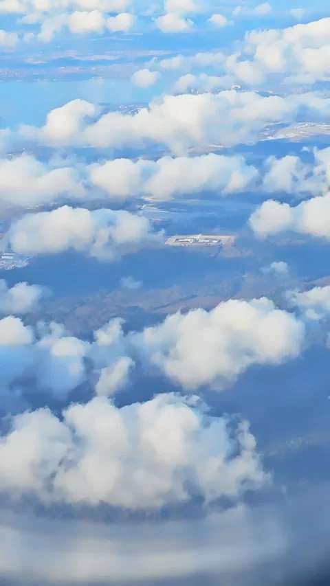 Vertical. View from the ejector of a flying passenger plane Stock Footage 267404496