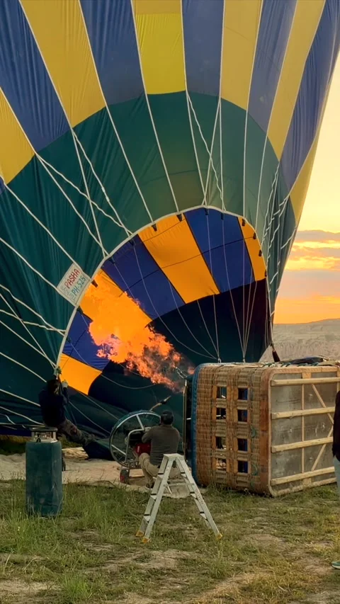 Vertical View Inside a Hot Air Balloon During Flame Burst Stock Footage 337293910