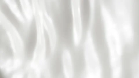 Vertical white liquid cream ripples, close-up fresh milk drink splash texture Vídeo Stock 252110806