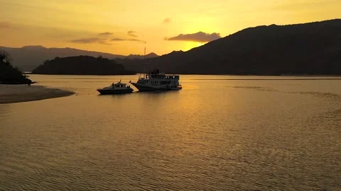 Vertigo Shot Of A Boat In The Sunset Stock Footage 133336614