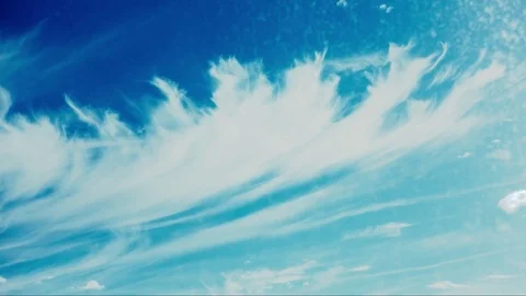 Very beautiful cirrus clouds time lapse Stock Footage 77350346