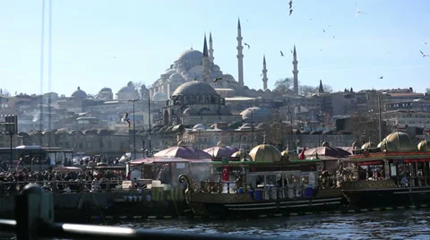 Very crowd city Video stock 35870997