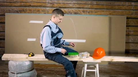 A very funny builder chats about all sorts of things. Laughter Stock Footage 102778426