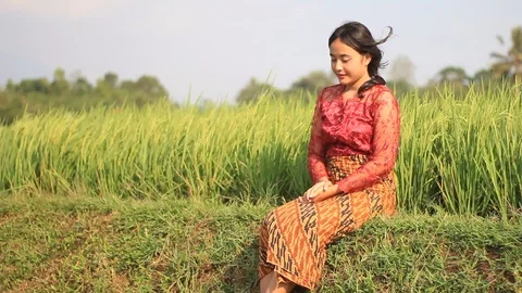 Very Happy Java Girl Vídeo Stock 113247015