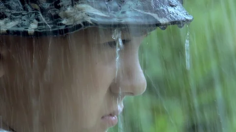 Very heavy pouring rain Video stock 103182738