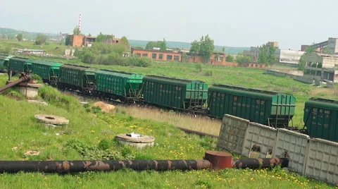 Very long green train 库存影片 57324486