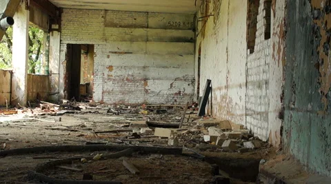 Very old broken brick wall, old ruined room, abandoned building Video stock 57324011