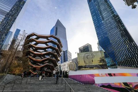 The Vessel, the iconic honeycomb-shaped structure located in Hudson Yards Stock Photos