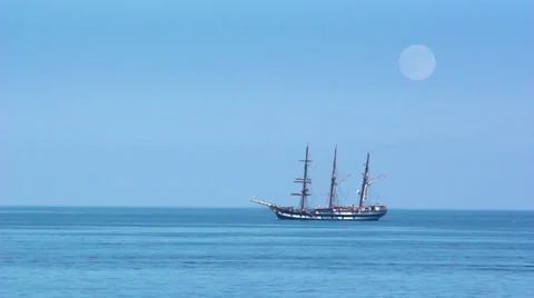 Vessel, sea, moon Video stock 32423892
