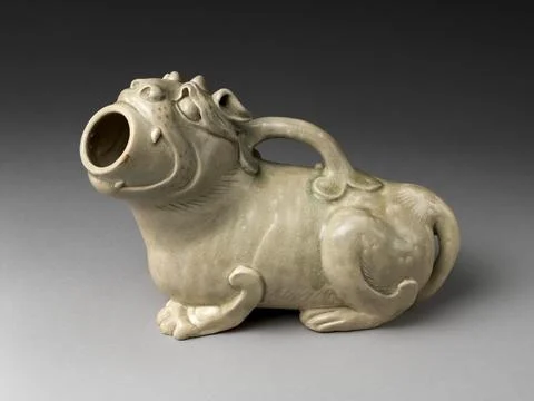 Vessel in shape of a crouching tiger 3rd5th century China Fanciful vessels .. Stock Photos