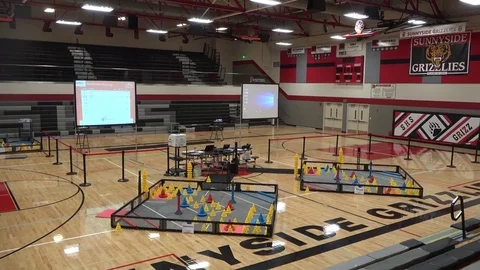 Vex Robotics Before Competition 库存影片 81760676