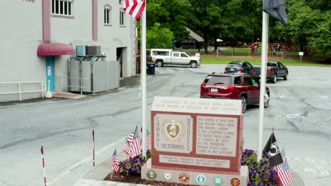 VFW Post building. Veterans of Foreign Wars. American flag and POW MIA Vidéo 162095551